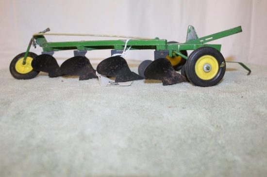 1/16 John Deere 4 Bottom Pull-Type Plow