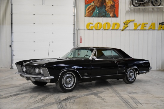 1964 Buick Riviera 2 door hardtop