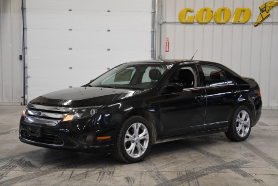 2012 Ford Fusion 4 door