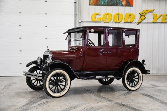 1926 Ford Model T 4 door sedan