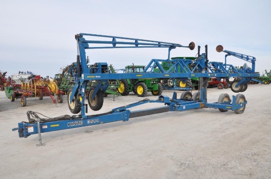 Kinze 3600 16 row 30" planter frame