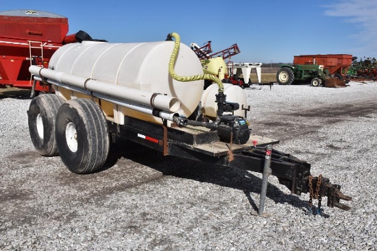 1,000 gal. tender trailer