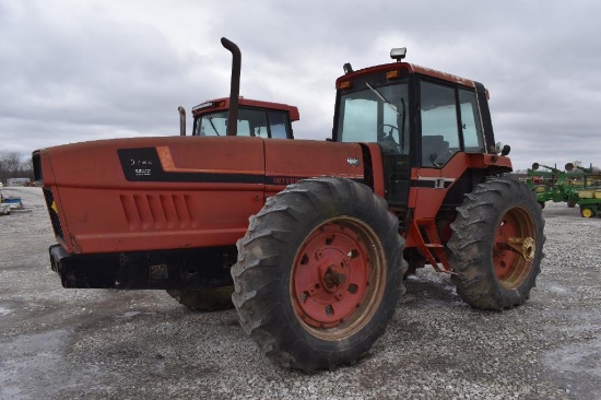 Case-IH 3788 2+2 tractor