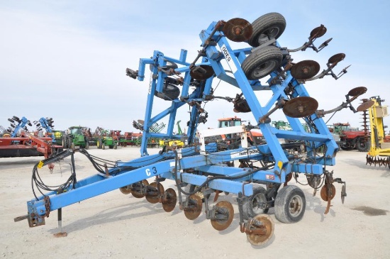 DMI 5300 17-knife NH3 applicator