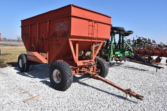 M&W Little Red gravity wagon