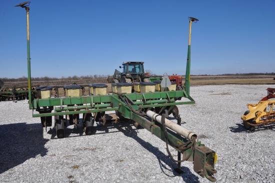 John Deere 7000 6 row 30" planter