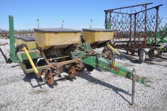John Deere 4 row 30" planter