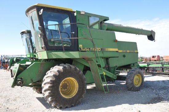 John Deere Turbo 6620 4wd combine