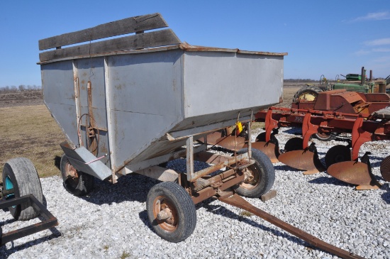 Gravity wagon