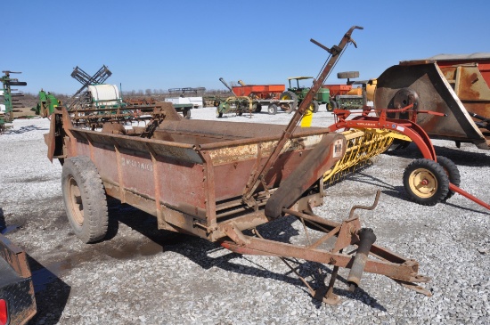 International 35 manure spreader