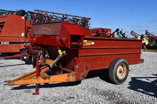 Kelly Ryan feed wagon