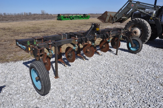 Strohm 5-shank 3-pt. in-line ripper