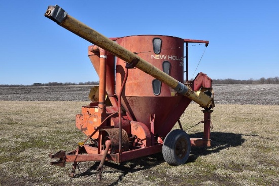 New Holland 352 grinder mixer