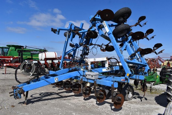 DMI 5300 17-knife NH3 toolbar