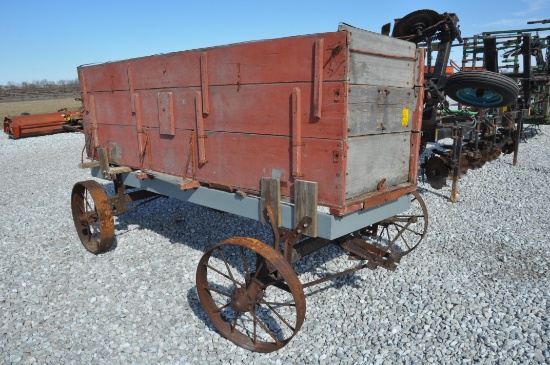 Barge wagon on steel wheels