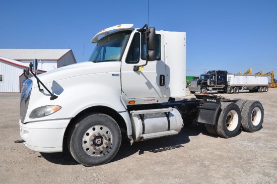 2012 International ProStar+ day cab semi