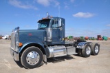 2000 Peterbilt 379 day cab semi