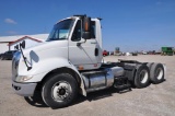 2011 International 8600 day cab semi