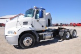 2007 Mack CXN613 semi