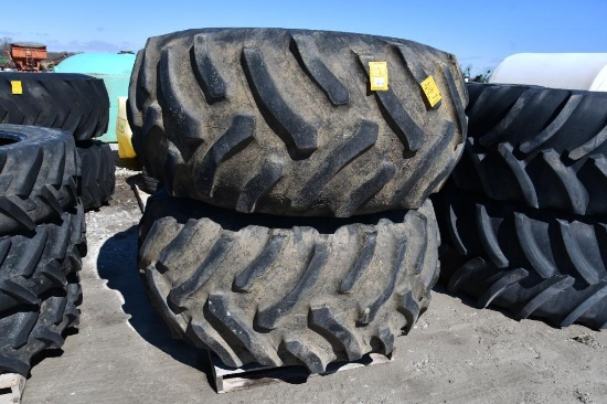 (2) 30.5x32 tires on JD 8-bolt wheels