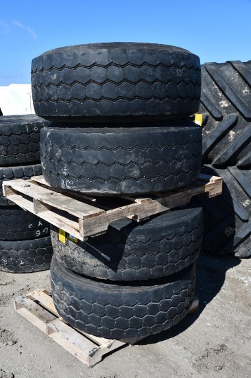 (4) 425/65R22.5 tires on 8-bolt wheels