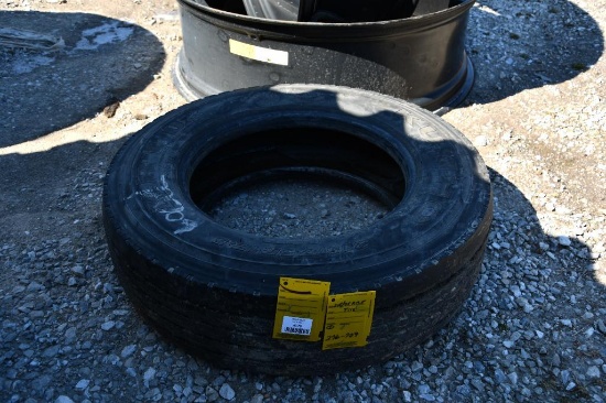 215/75R17.5 tire