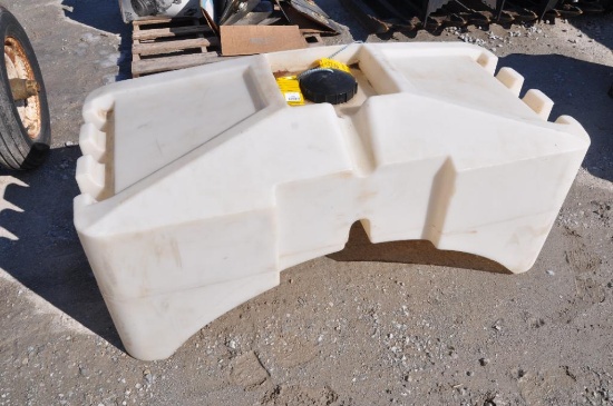 Poly rinse tank - mounts on tender trailer tank