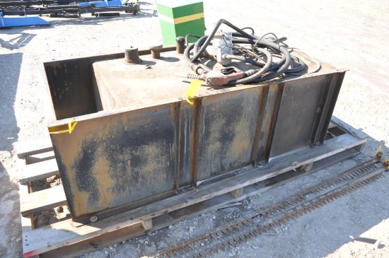 138 gal. fuel transfer tank