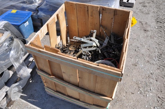 (48) Spike tooth closing wheels & (24) drag chains