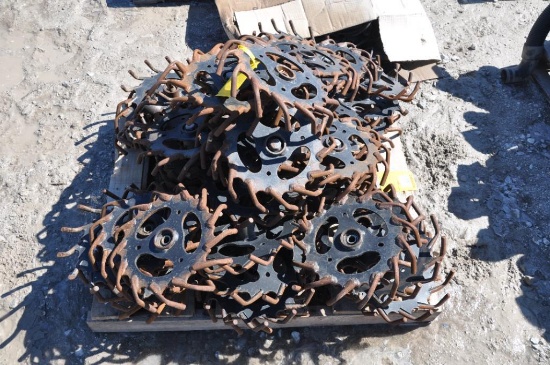 (48) Schlagel closing wheels