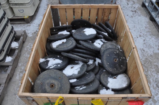 (48) John Deere rubber closing wheels