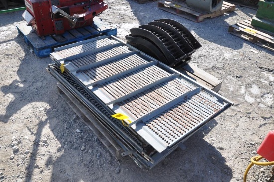 Case-IH concaves & sieves for 30-40 series