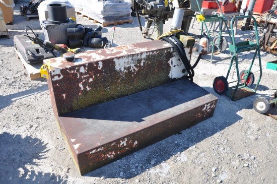 L-shape fuel transfer tank