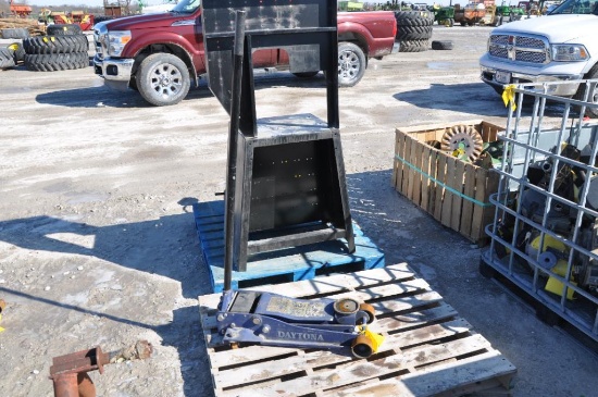 Dayton 3.5 ton floor jack