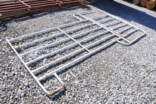12' corral panel w' 4' walk thru