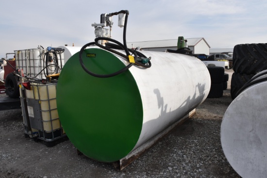 2,000 gal. fuel tank & pump