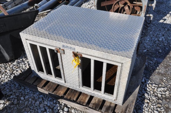 2 hole dog box Diamond plated