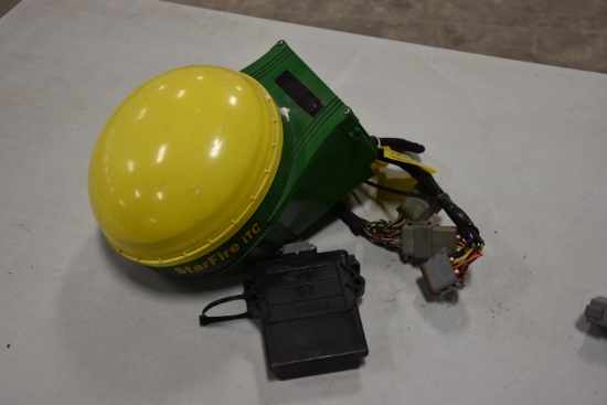 John Deere StarFire iTC receiver