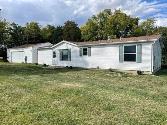 Tract 2 - 4.21 surveyed acres - Country Home and Outbuildings