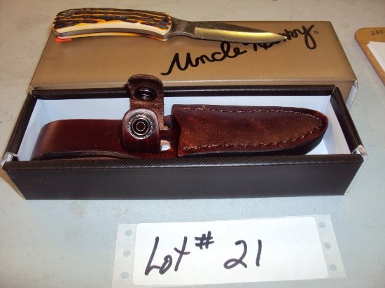 UNCLE HENRY KNIFE WITH SHEATH NIB