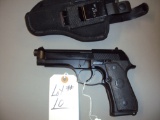 BERETTA MODEL 920, 9MM AUTO PISTOL WITH HOLSTER & EXTRA MAGAZINE, EARLY MODEL