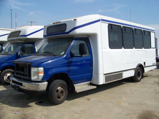 2014 FORD E-SERIES PASSENGER BUS