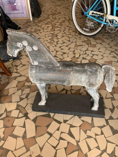 wood horse