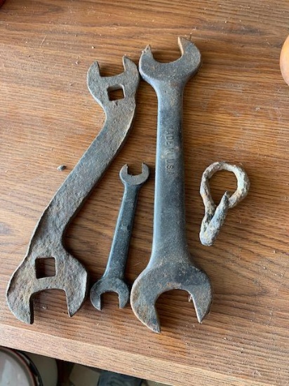 lot of antique wrenches