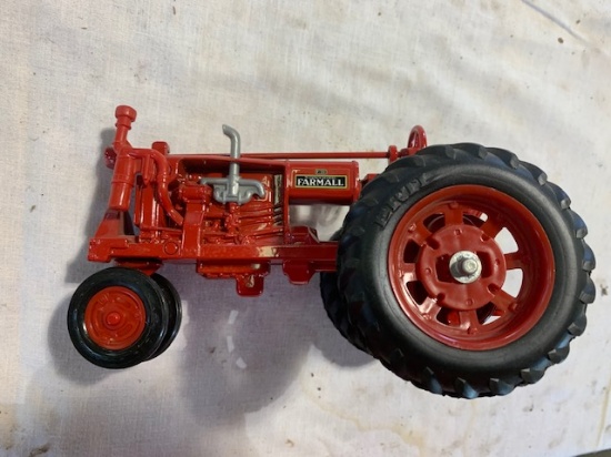 Farmall F20 toy tractor