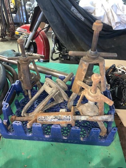 lot of wheel puller tools #2