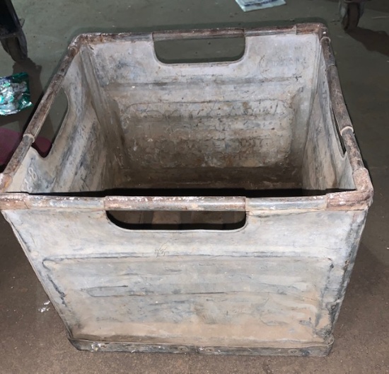 Sealtest Metal milk crate