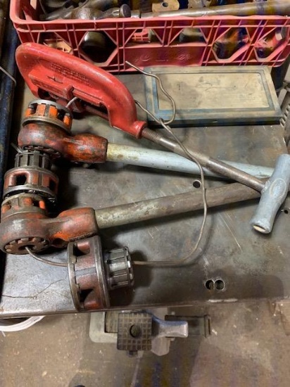 Lot of pipe threading tools