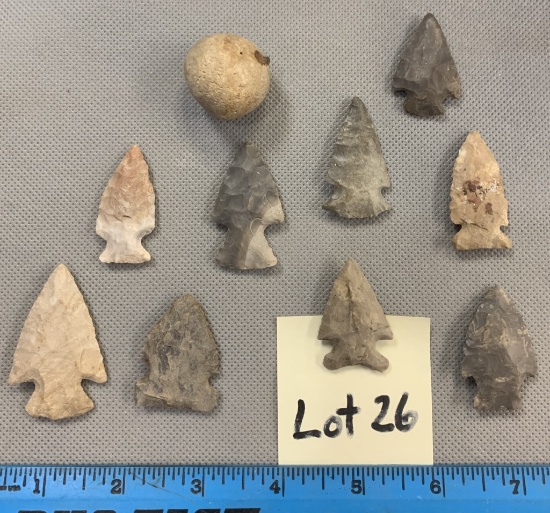 Lot of arrowheads