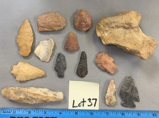 Lot of arrowheads and scrapers